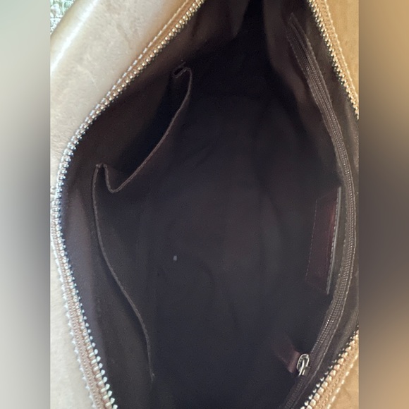 Coach F15064 Tan Leather Convertible Duffle Bag - Picture 5 of 6